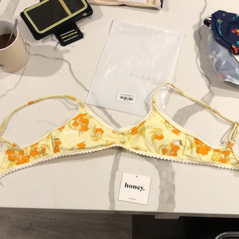 NWT Honey swim sunni laced bralette set - top (small) and classic bottoms medium - Picture 11 of 11